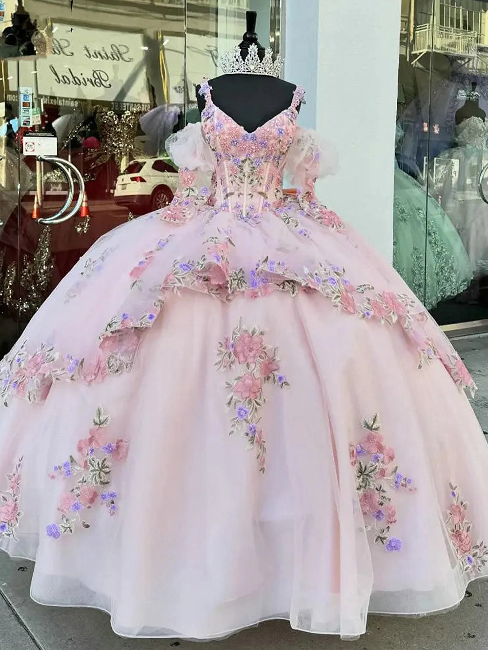 Cute Ball Gown V Neck Spaghetti Straps Puff Sleeves Floral Lace Appliques Beaded Tiered Ruffles Bow Knot Pink Tulle Quinceanera Dress for Sweet 16