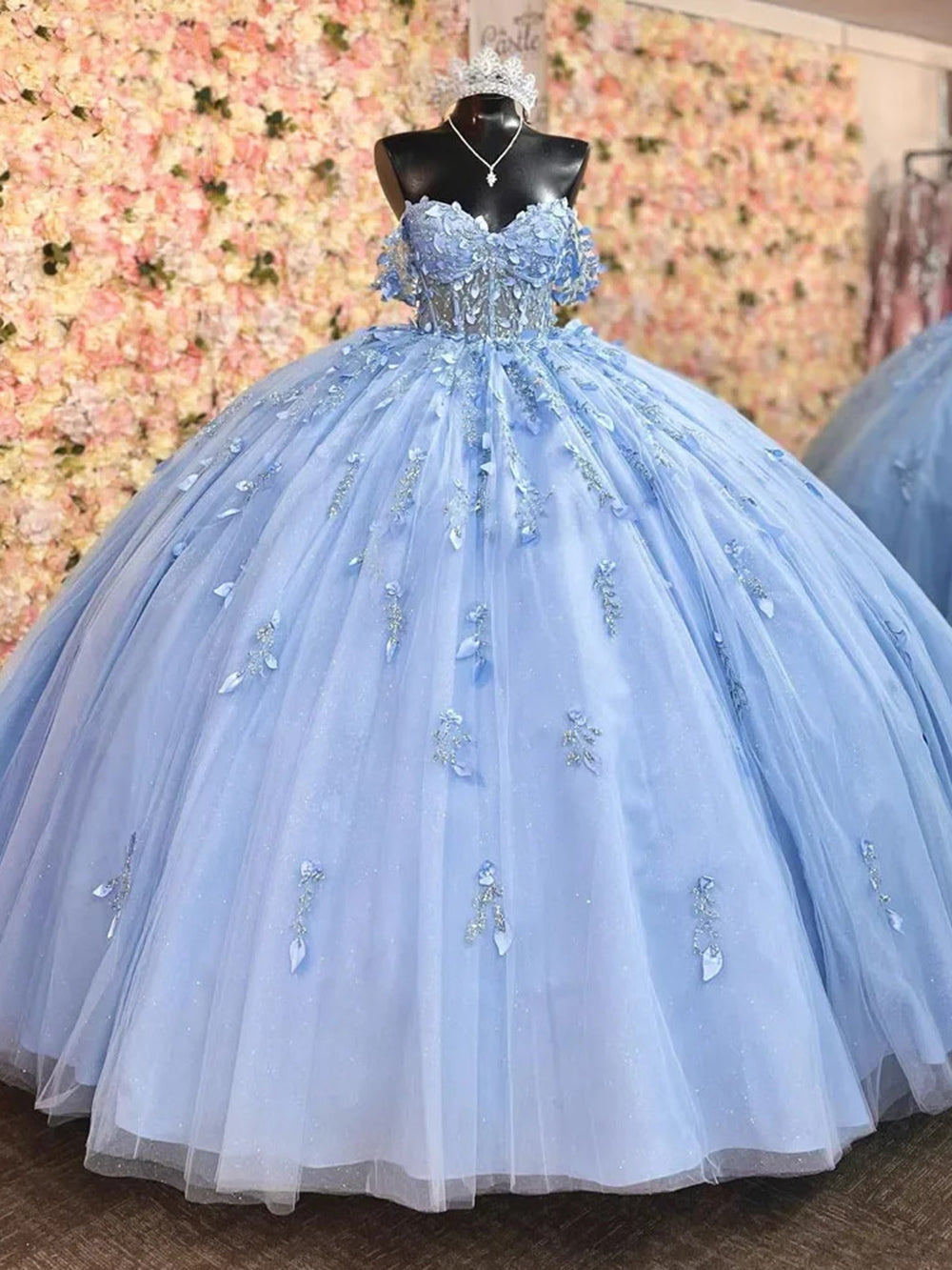 Elegant Ball Gown Off Shoulder Flowers Appliques Beaded Sky Blue Tulle Quinceanera Dress for Sweet 16