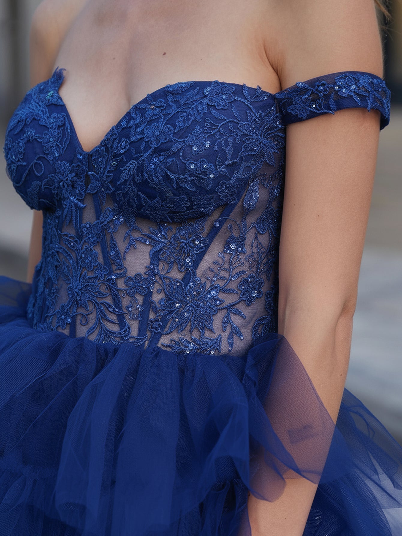 Off Shoulder Ruffled Tiered Lace Embroidery Tulle Ball Gown Prom Dress - Royal Blue