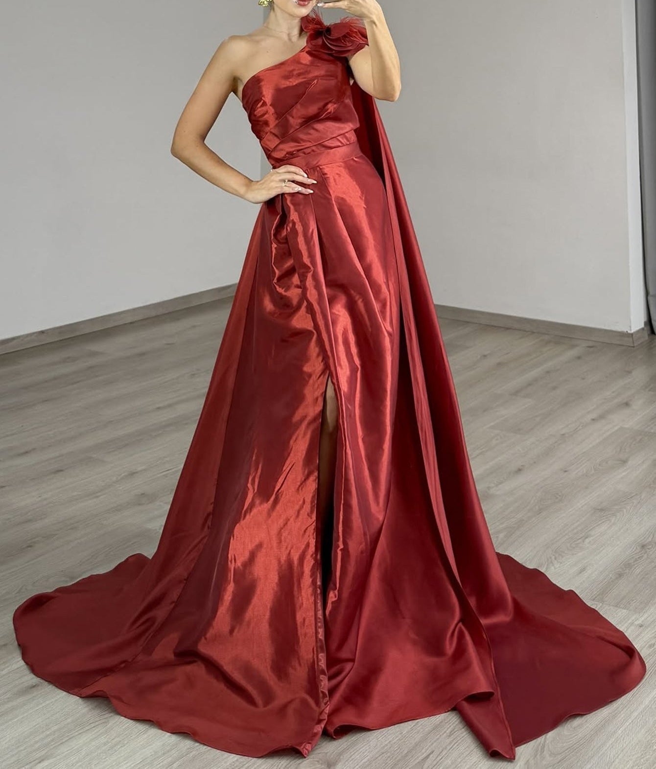 One Shoulder Ruched 3D Flower Bodice Ball Gown Prom Dress With Drop Train - Red