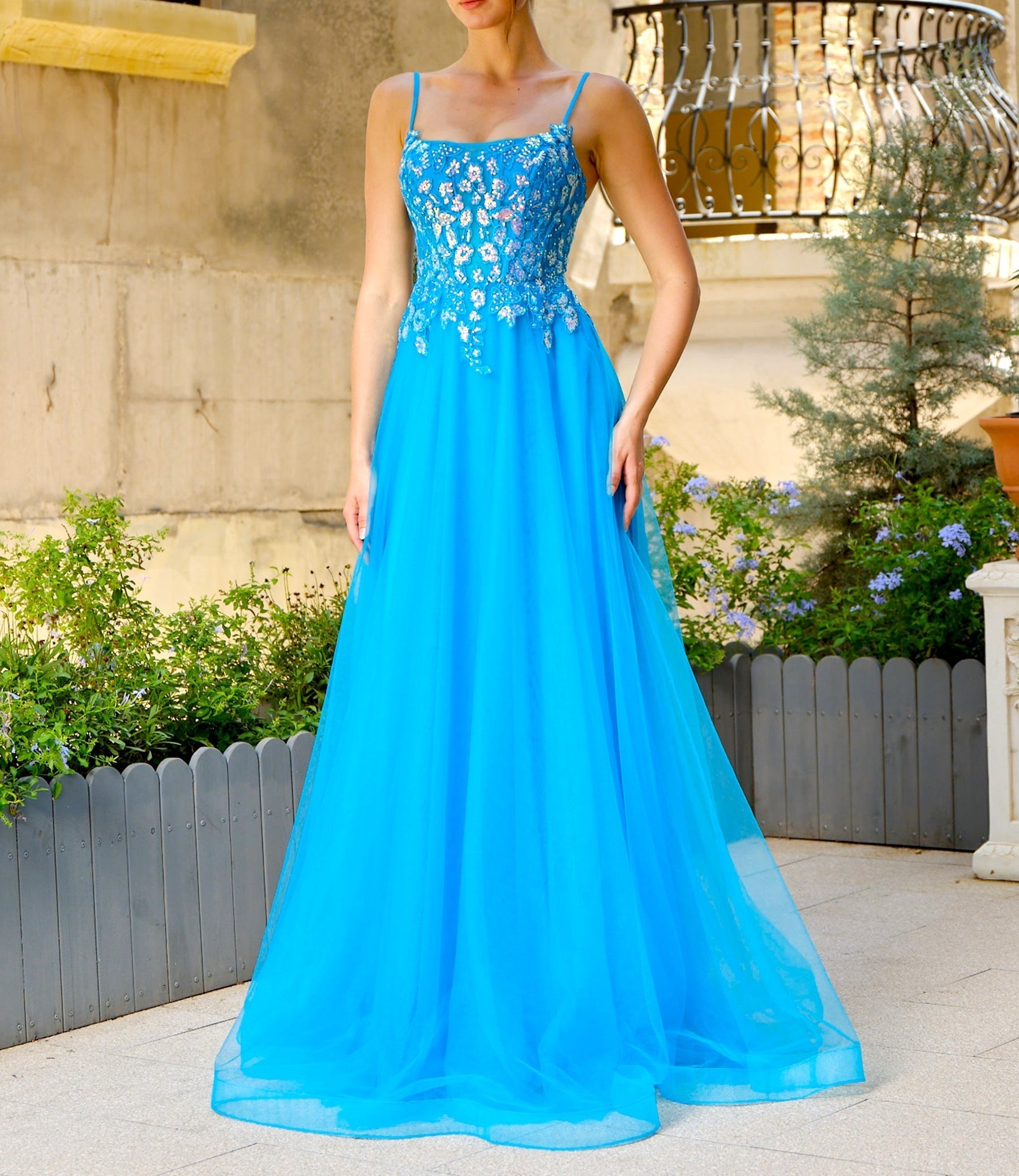 Square Lace Embroidery Ball Gown Prom Dress - Blue