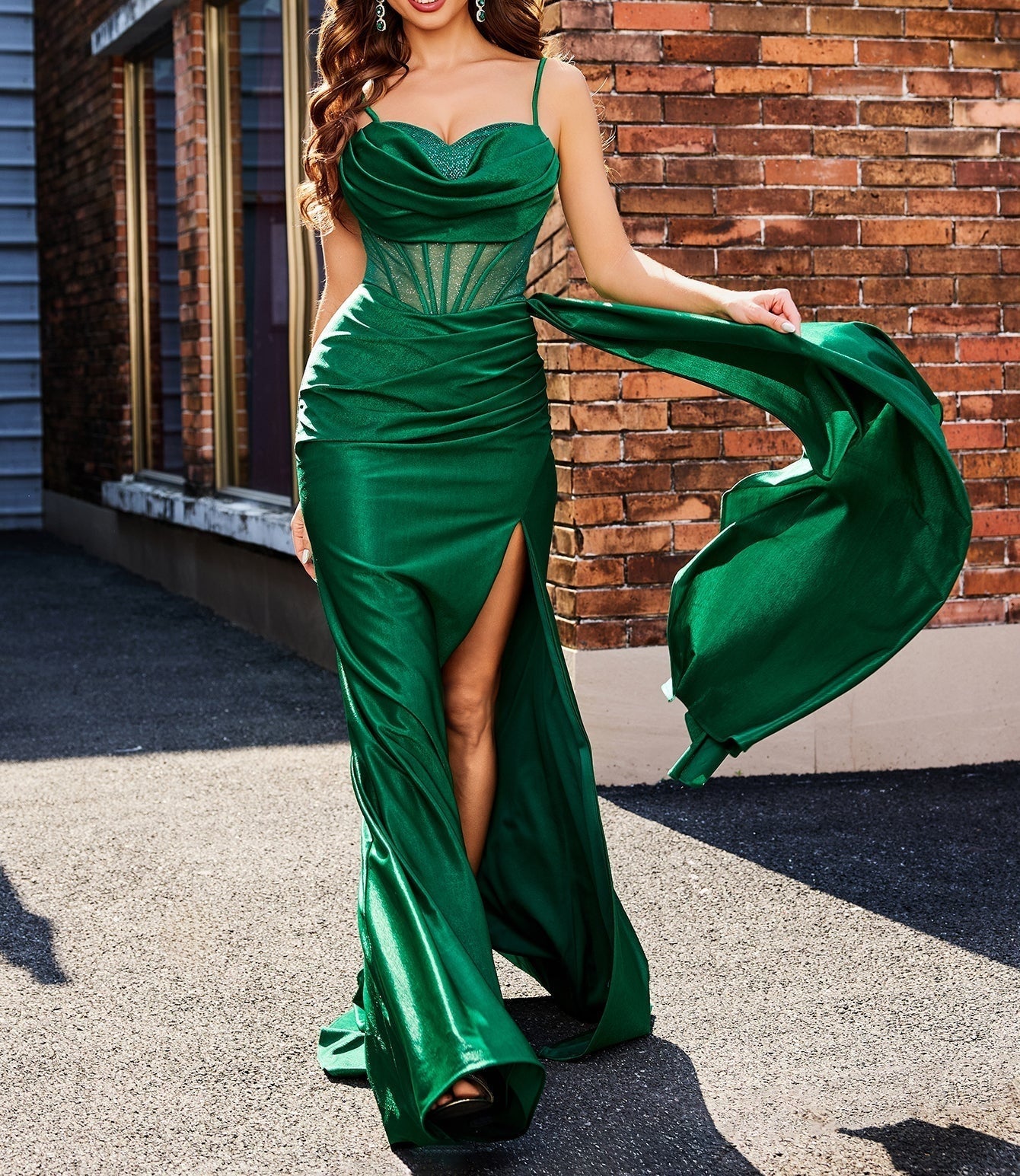 Boned Bodice Illusion Mermaid Prom Dress With Waist Drop - Emerald Green