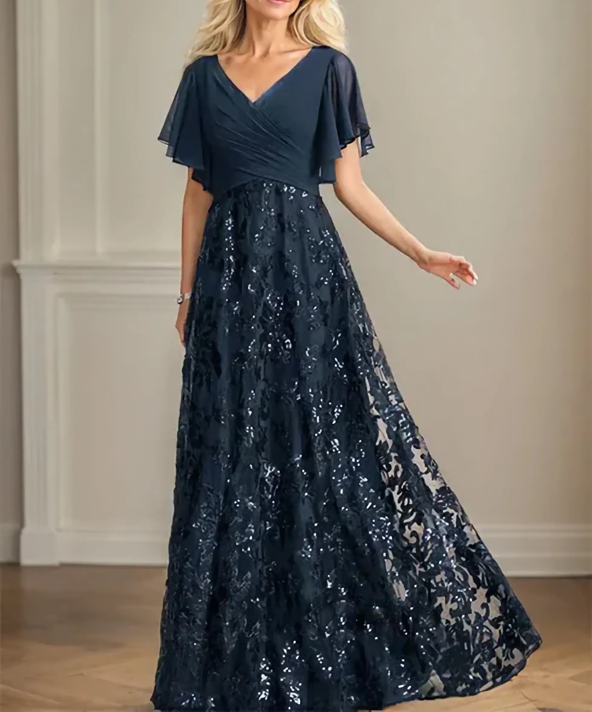 sequin chiffon dress A-line V-Neck Floor-Length Lace Mother of the Bride With Pleated and receptions Available Colours Size:Size 0 Cecha 1 kolor Subiekt- black Dressed In Black -