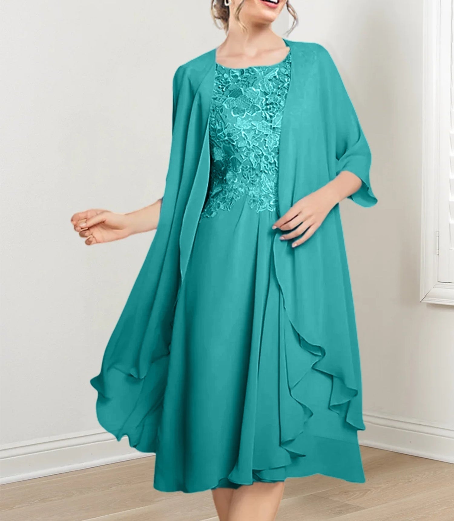 A-Line/Princess Scoop Knee-Length Mother of the Bride Dresses