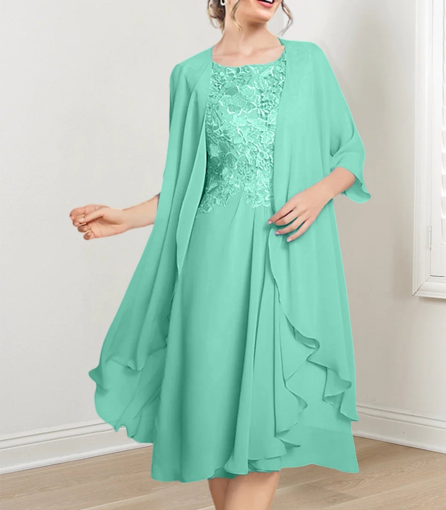 A-Line/Princess Scoop Knee-Length Mother of the Bride Dresses