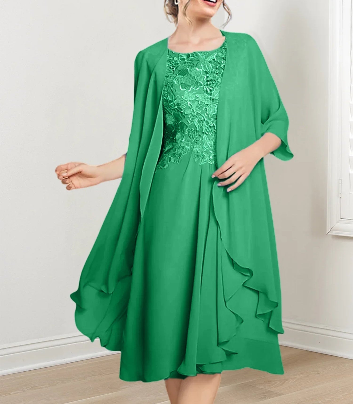A-Line/Princess Scoop Knee-Length Mother of the Bride Dresses