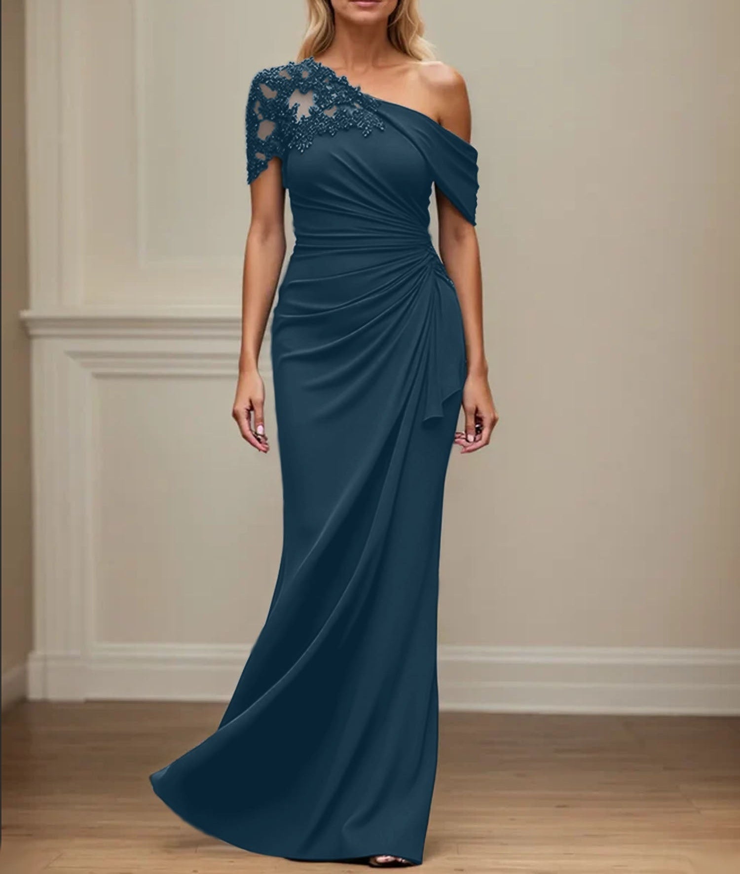 Trumpet/Mermaid Asymmetrical Mother of the Bride Dress with Appliques
