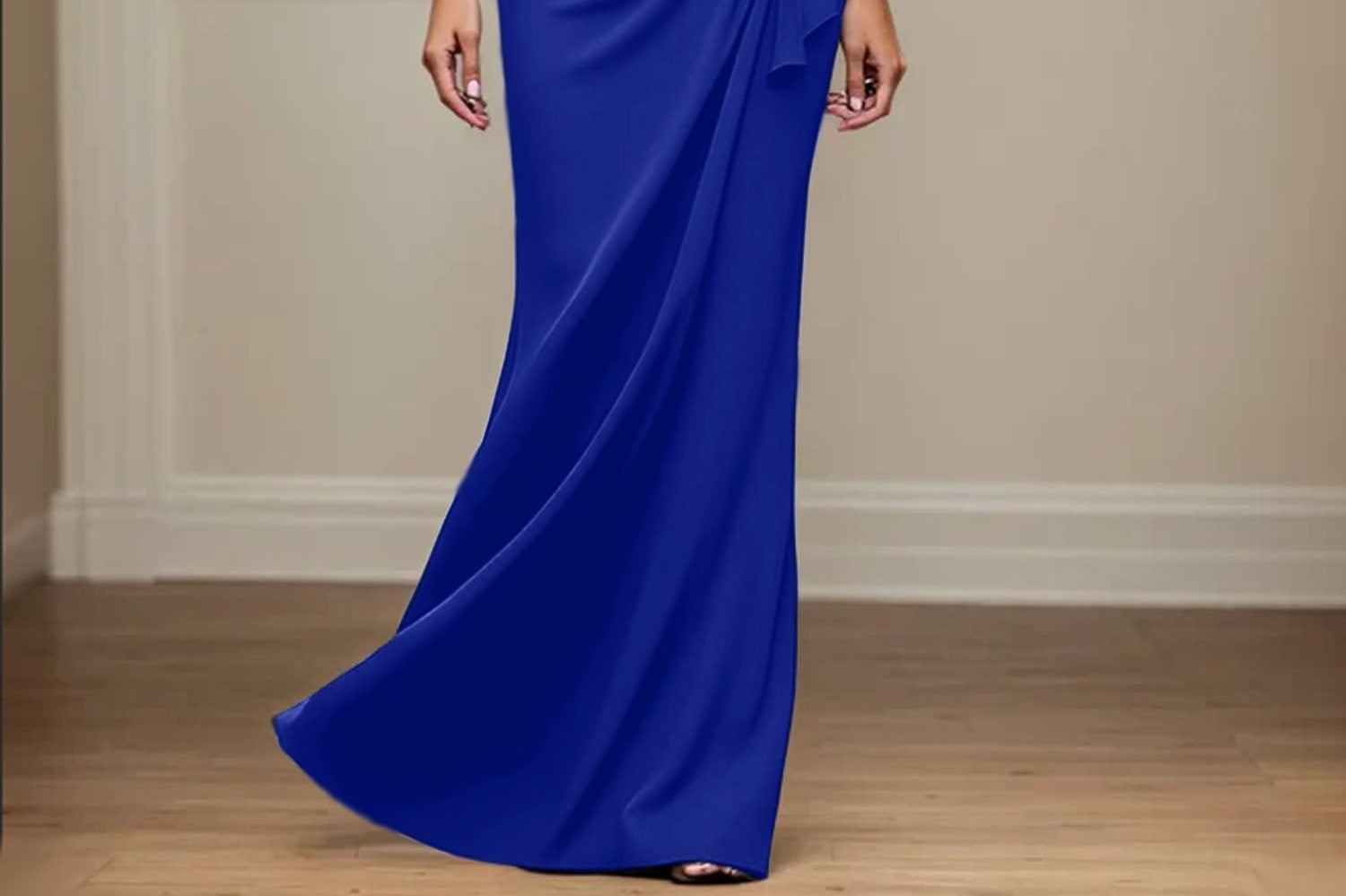 Trumpet/Mermaid Asymmetrical Mother of the Bride Dress with Appliques