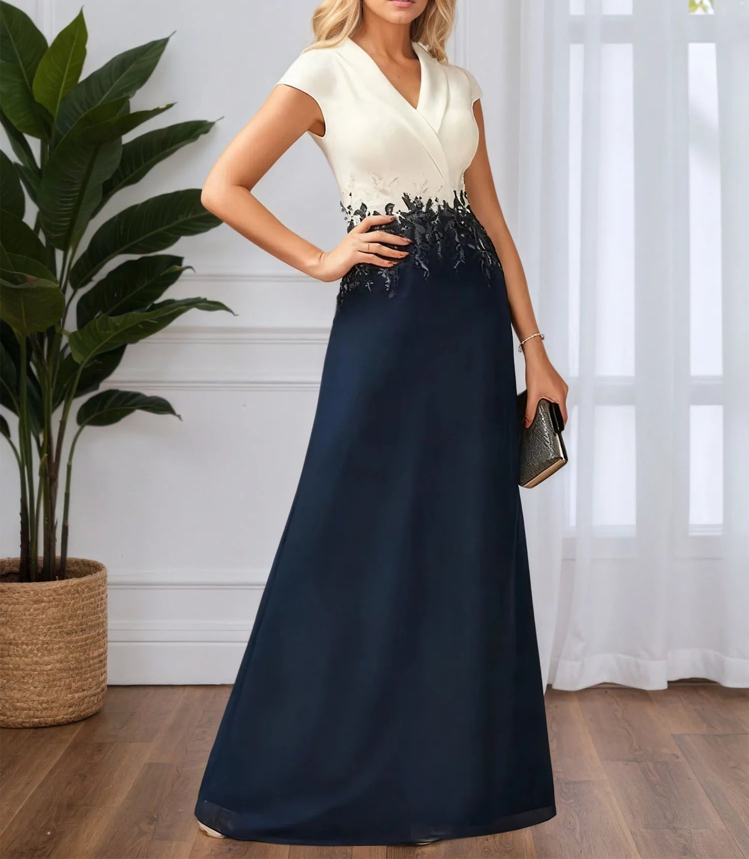 A-line V Neck Floor-Length Chiffon Evening Dress With Lace Appliques