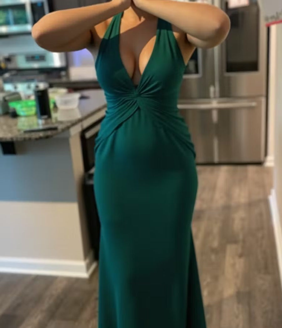 Elegant Halter Satin V-Neck Long Prom Dresses with Sheath/Column Hem