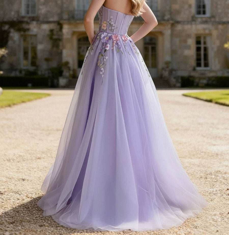 A-Line/Princess Strapless Floor-Length Prom Dresses with Flower Appliques