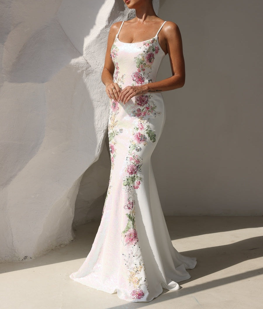 Mermaid/Trumpet Spaghetti Strap Pleated Floor-Length Prom Dresses with Floral Applique