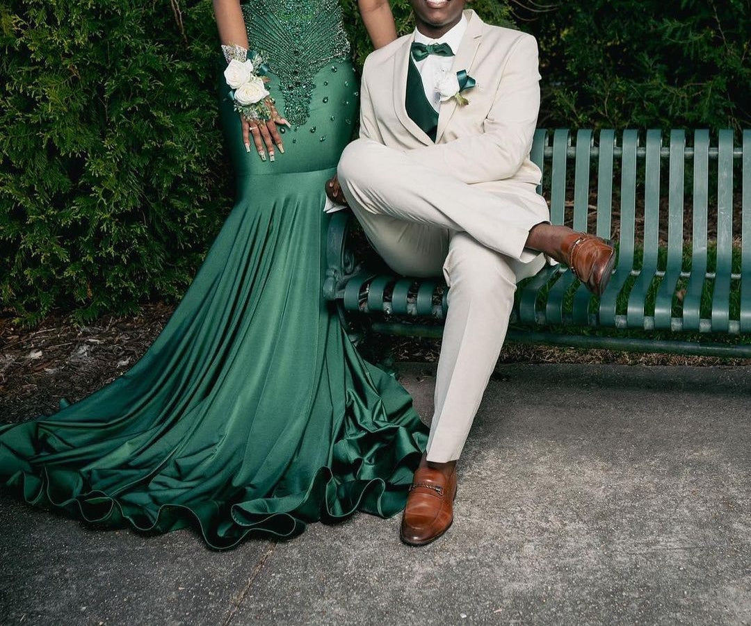 Amazing Long Dark Green Mermaid Sleeveless Beading Prom Dresses With Lace