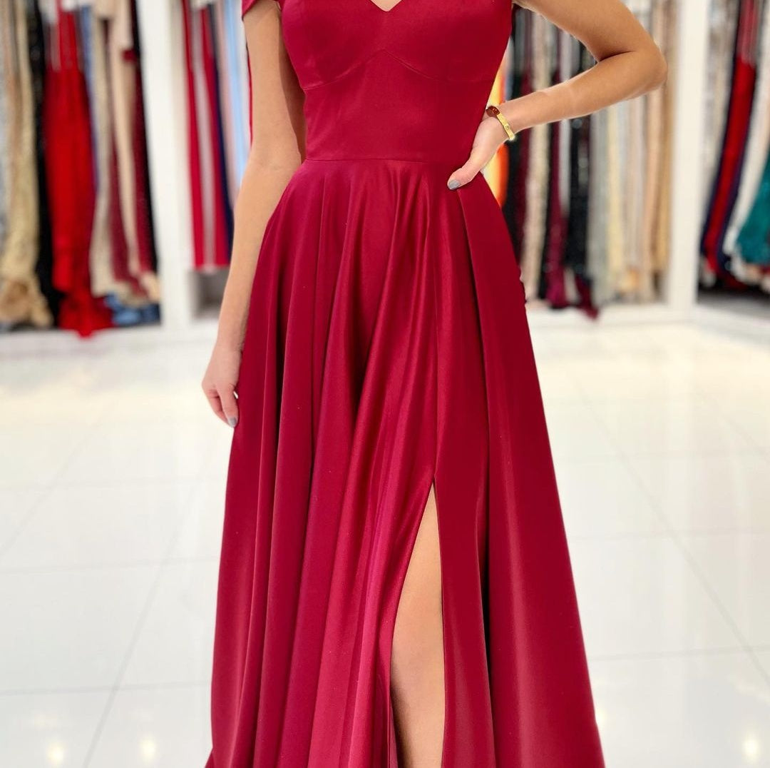 Elegant Burgundy Off-the-Shoulder Prom Dress Long With Split