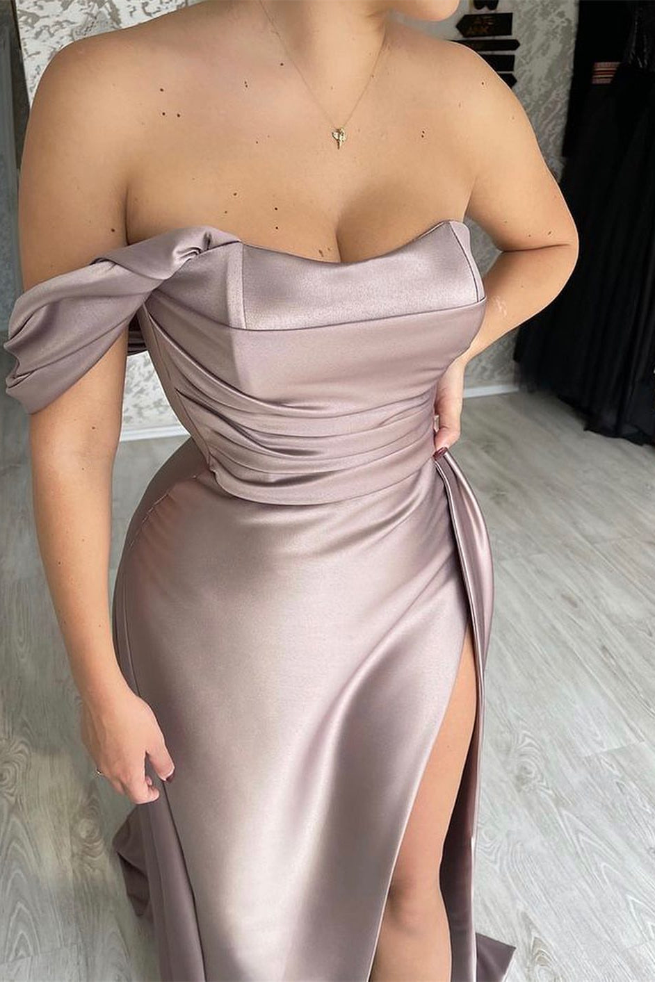 Classic Off-the-shoulder Sleeveless Slit Prom Dresses Mermaid Long