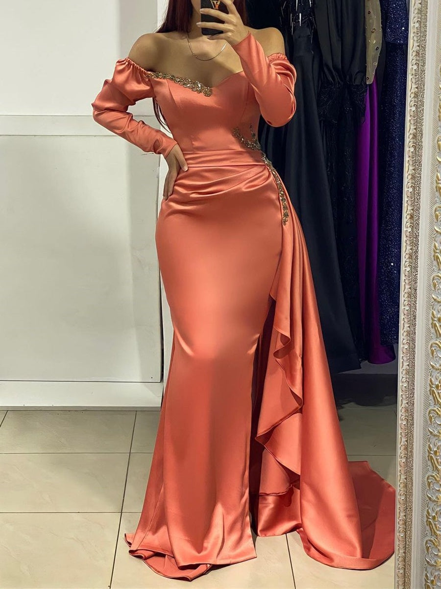 Amazing Long Satin V-neck Long Sleeves Evening Prom Dresses With Rhinestone