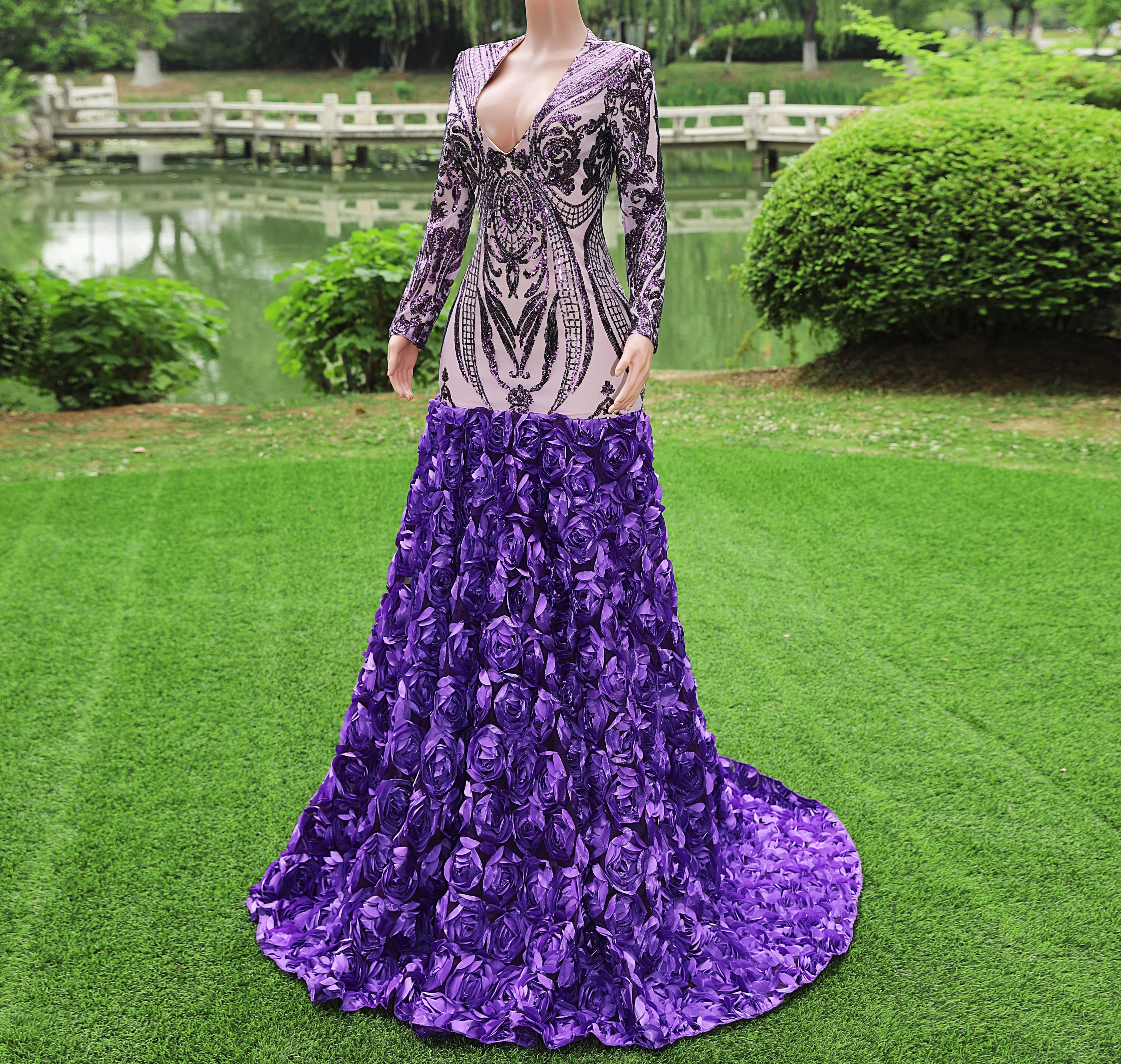Gorgeous Purple Long Sleeves V-Neck Prom Dress Sequins With Flowers
