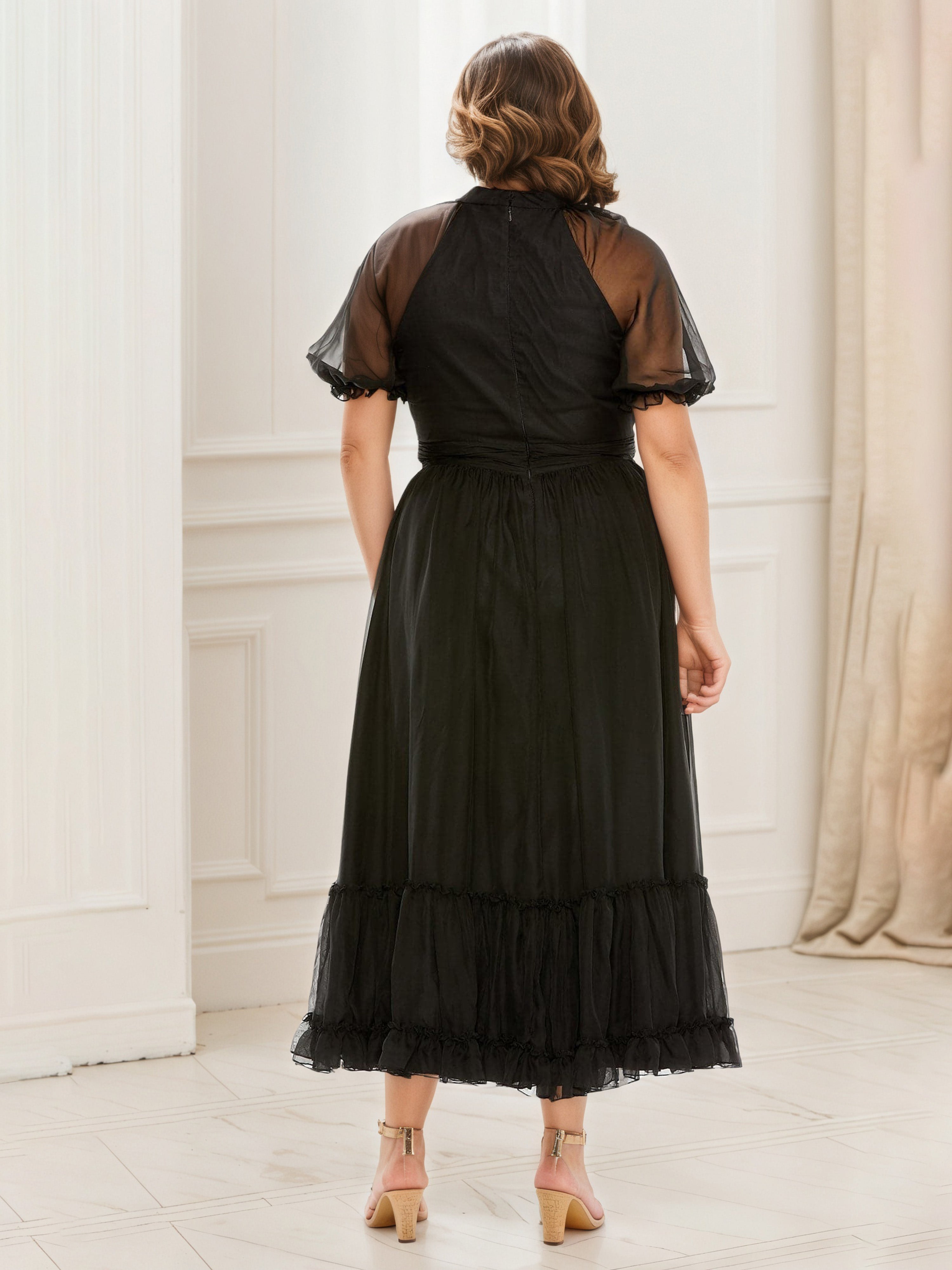Black A-Line Tulle Mother of the Bride Dress with Short Sleeves