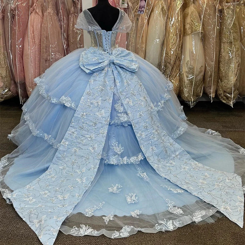 Ball Gown Sweatheart Neck Short Sleeves 3D Butterfly Appliques Tiered Bow Knot Light Blue Tulle Quinceanera Dress for Sweet 16