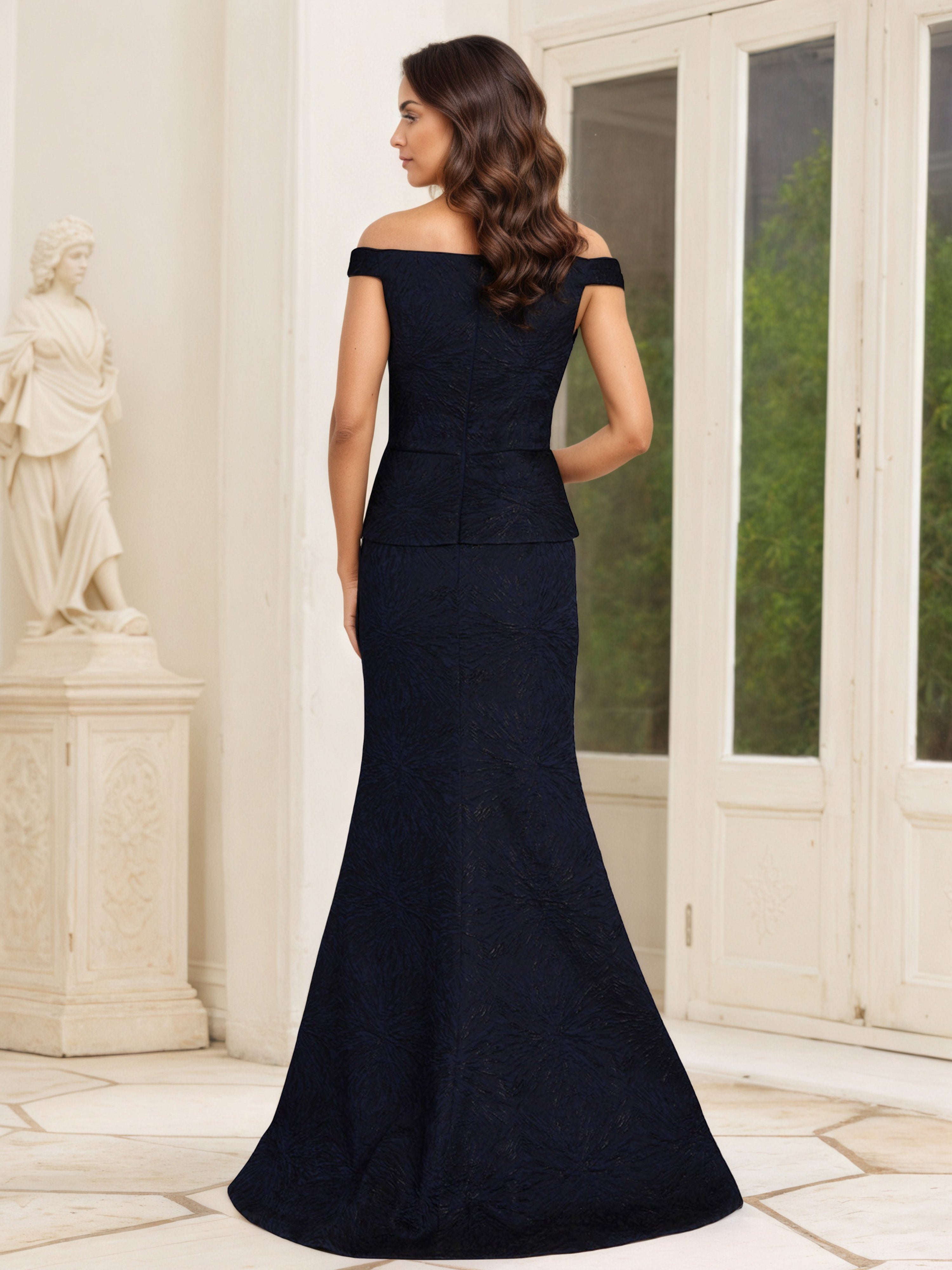 Dark Navy Off-the-Shoulder Trumpet/Mermaid Mother of the Bride Dress