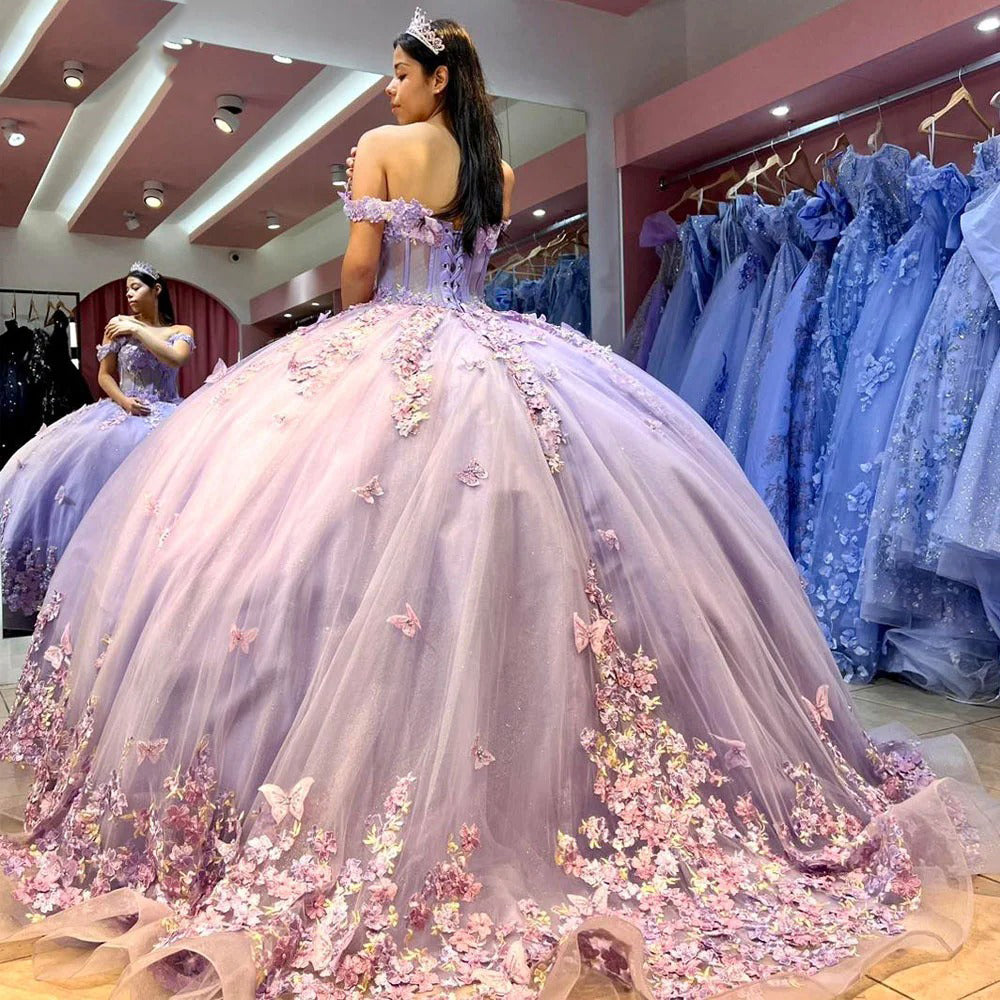 Elegant & Classic Ball Gown Off Shoulder Beaded Lace Butterfly Appliques Lavender Tulle Quinceanera Dress Princess Evening Party Gown for Sweet 16
