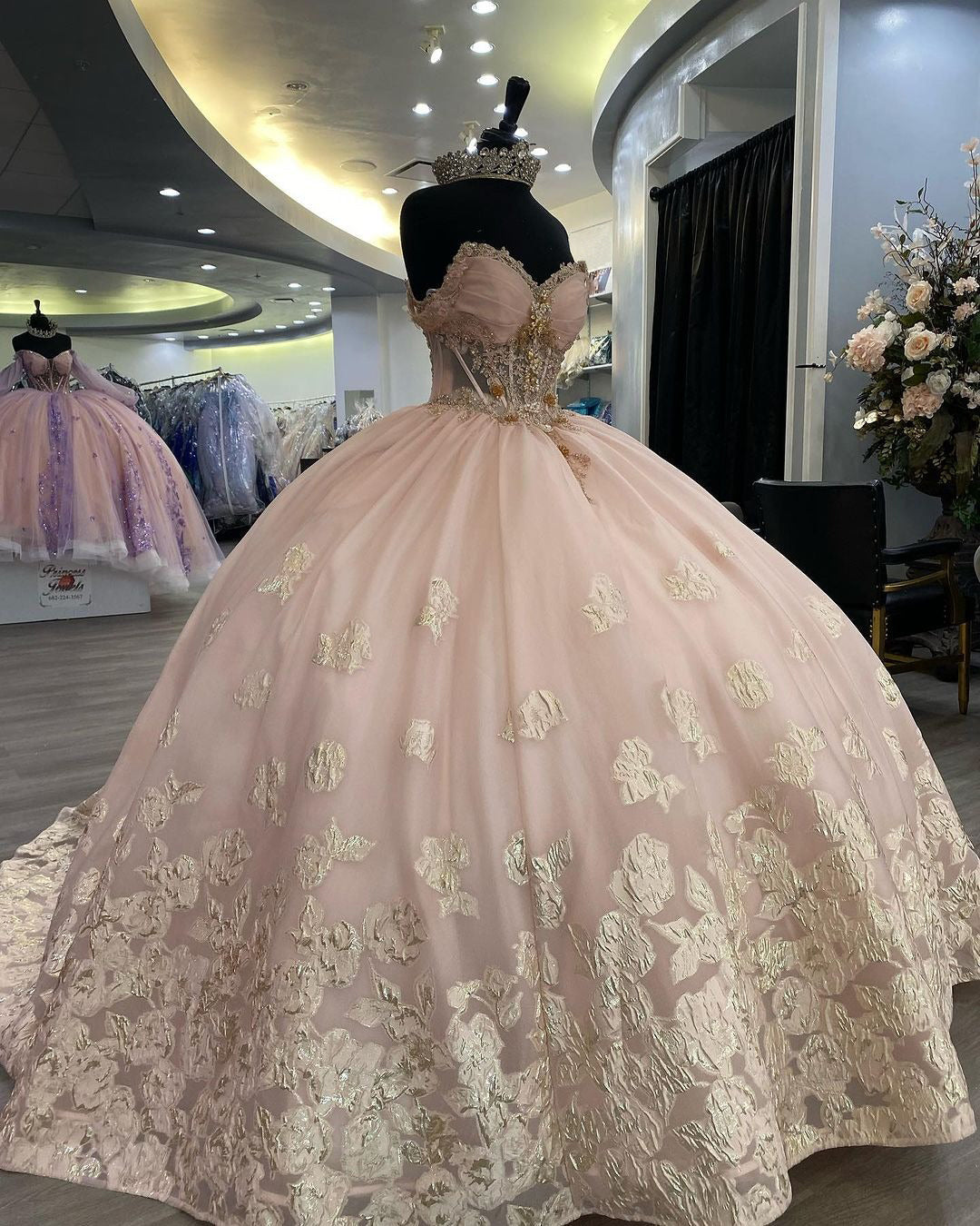 Luxury Ball Gown Sweetheart Neck Off Shoulder Lace Appliques Beaded Pink Tulle Quinceanera Dress Princess Prom Dresses Party Gown for Sweet 16