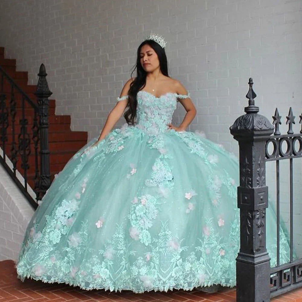Chic & Modern Ball Gown Off Shoulder Flowers Lace Appliques Beaded Tiered Mint Green Tulle Princess Birthday Party Gown Quinceanera Dress for Sweet 16