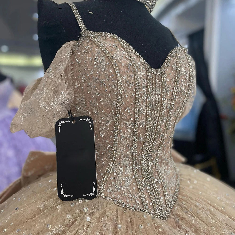 Ball Gown Off Shoulder Spaghetti Straps Sleeveless Lace Appliques Champagne Tulle Quinceanera Dress for Sweet 16 Dress