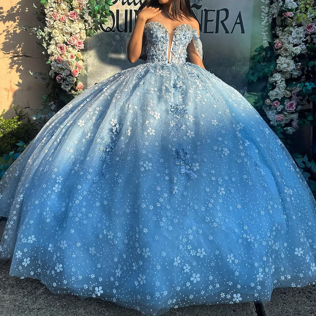 Chic & Modern Ball Gown Off Shoulder Sweetheart Corset Flowers Lace Appliques Sky Blue Tulle Quinceanera Dress Princess Party Gown for Sweet 16