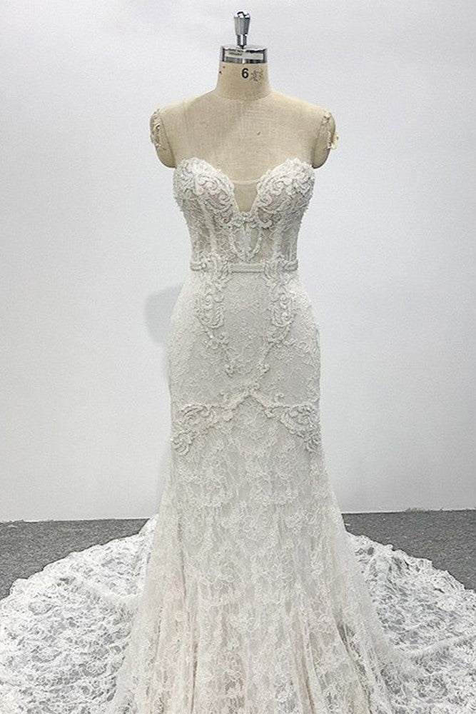 Delicate Strapless Lace Bridal Gown Sleeveless Wedding Dress