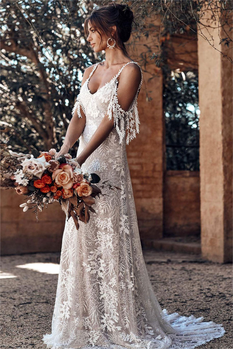 Ivory Bohemian Scoop Neckline Open Back Lace Wedding Dress Ivory Bohemian Scoop Neckline Open Back Lace Wedding Dress