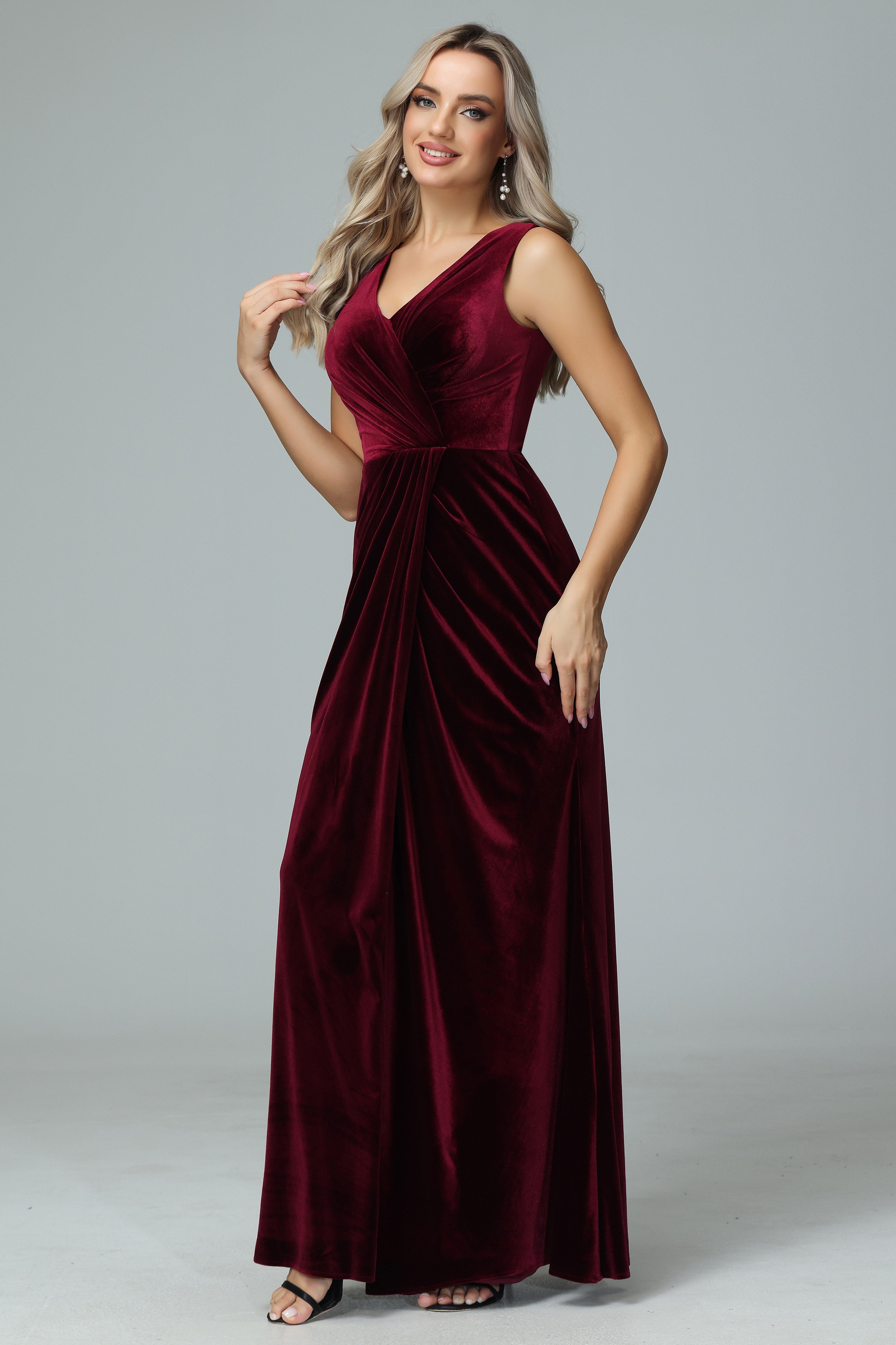 Elegant Sheath V-neck Velvet Winter Wedding Party Dresses