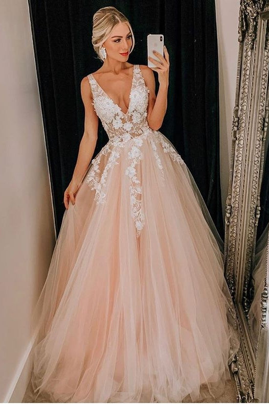 Chic V-neck Sleeveless Lace Appliques Long Princess Prom Dresses