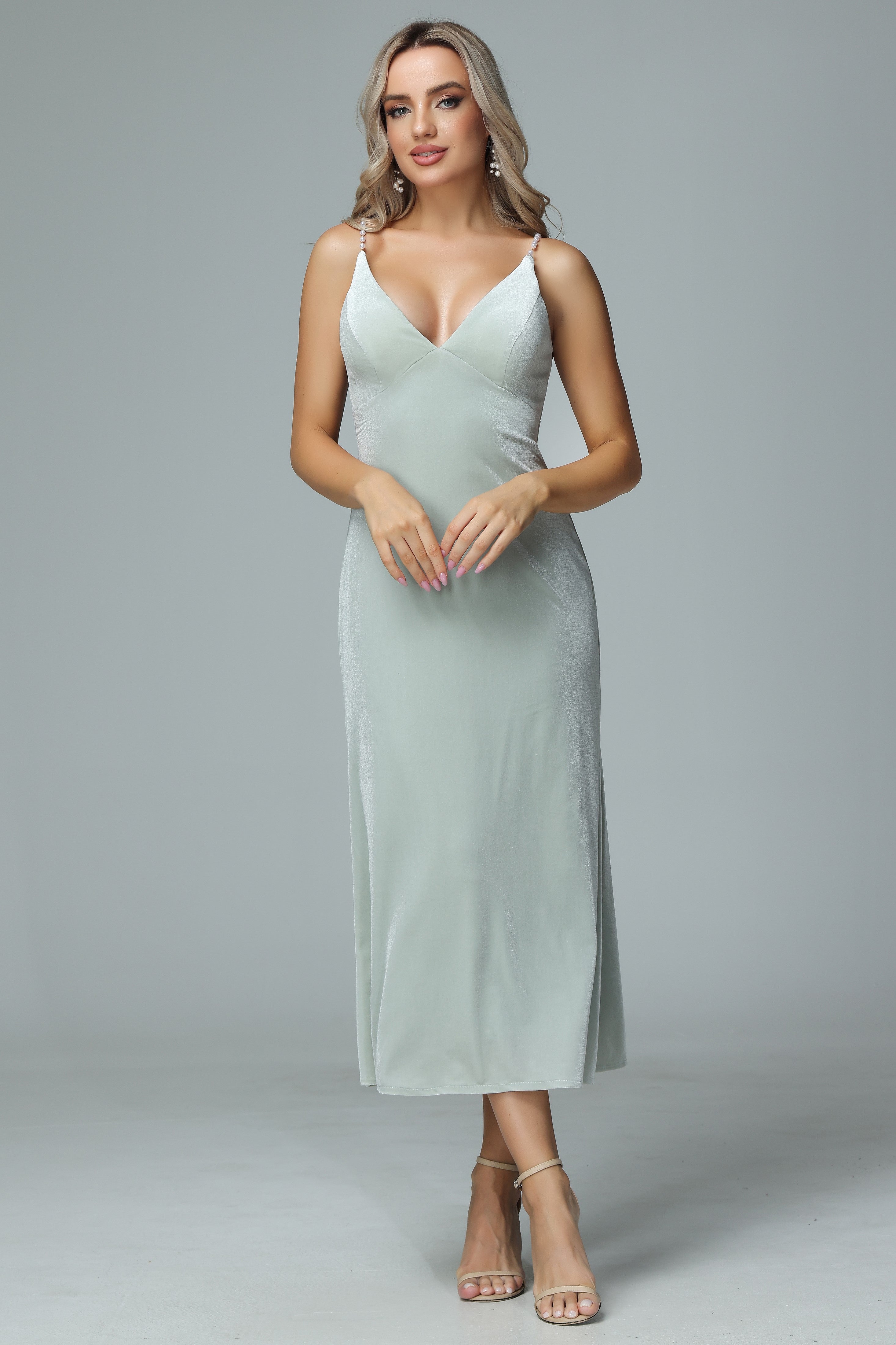 Pearl Straps V-neck Velvet Bridesmaid Dresses Pearl Straps V-neck Velvet Bridesmaid Dresses