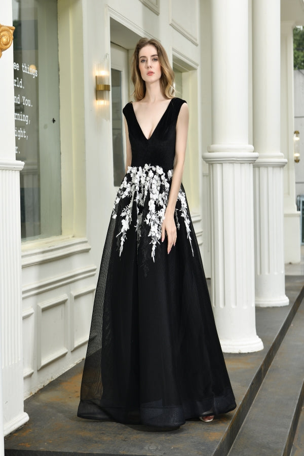black sleeveless prom dress Black Halter Sleeveless Sequins Mermaid Prom Dress with Split PD0607