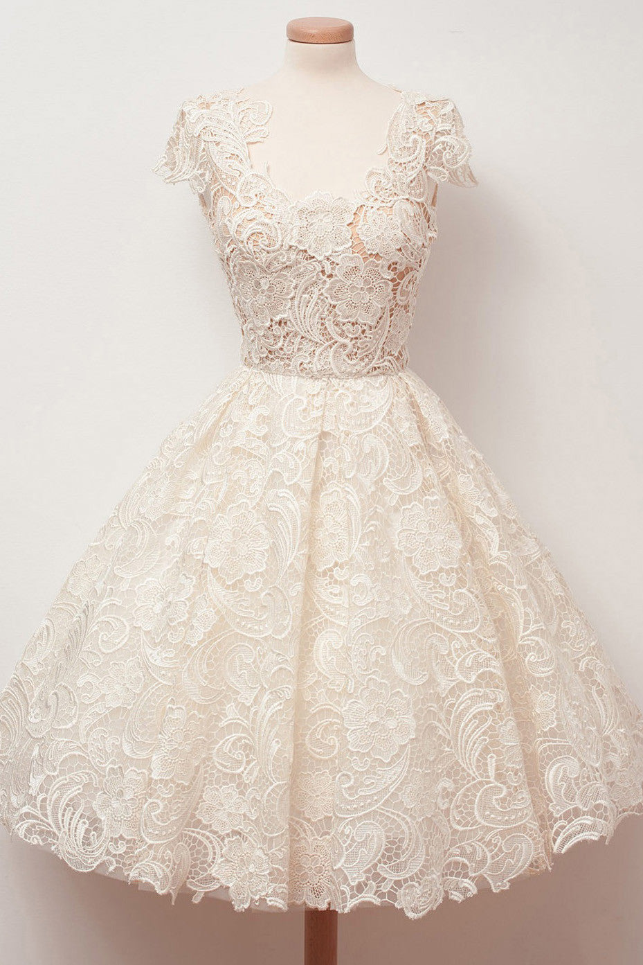Ombreprom Homecoming Dress A-line Scoop Lace Cap Sleeves Short Prom Dress Ombreprom Homecoming Dress A-line Scoop Lace Cap Sleeves Short Prom Dress