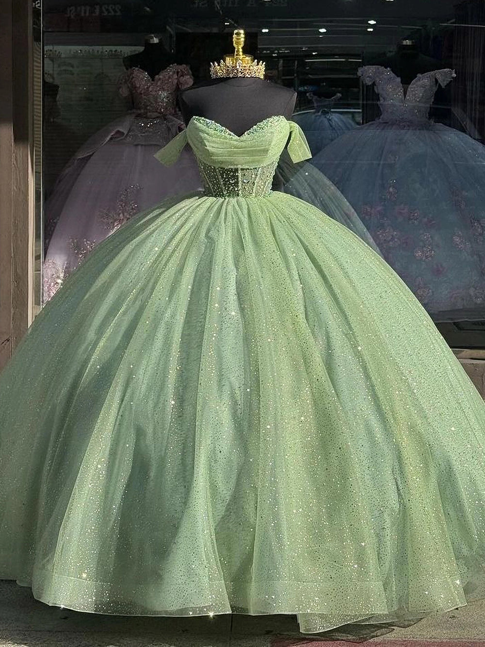 Sparkly & Glitter Ball Gown Off Shoulder Beaded Sage Green Tulle Quinceanera Dresses Princess Cocktail Party Gown Formal Eveing Dress for Sweet 16