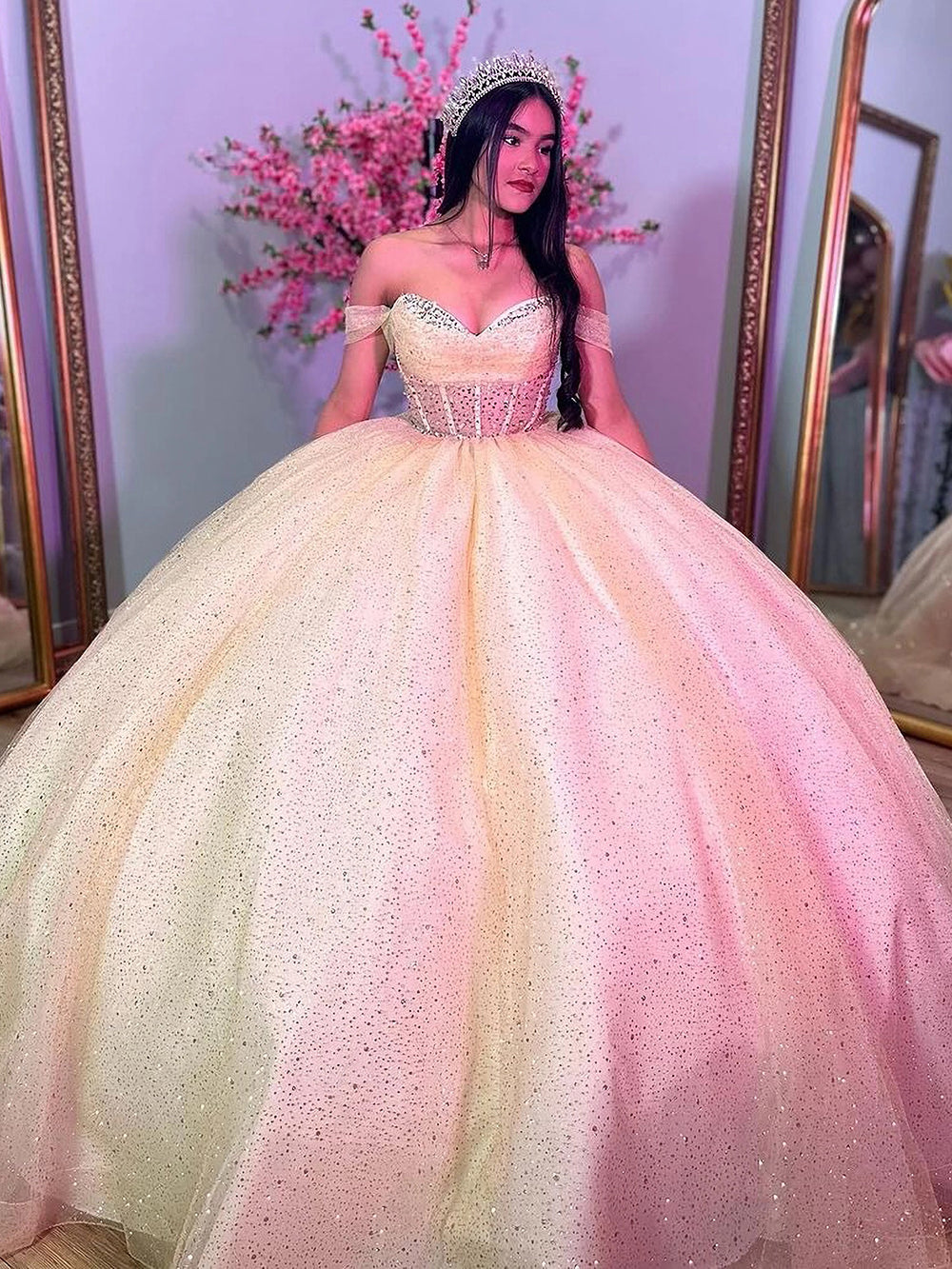 Gorgeous Ball Gown Off Shoulder Sleeveless Beaded Tulle Quinceanera Dress Princess Evening Party Gown for Sweet 16