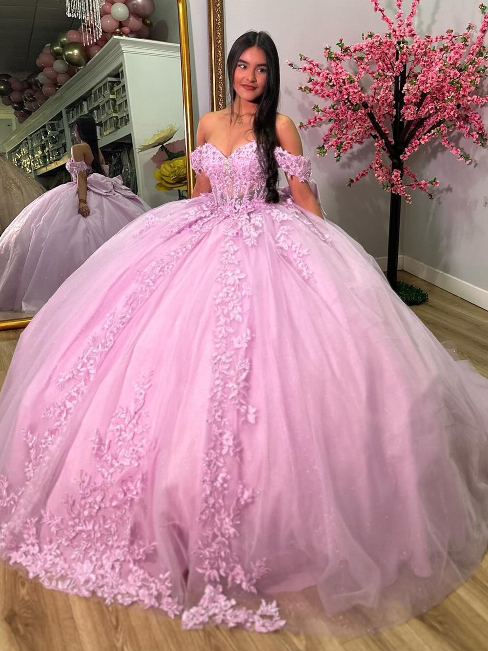Ball Gown Off Shoulder Sweetheart Neck Lace Appliques Bow Knot Pink Tulle Princess Evening Party Gowns Quinceanera Dress for Sweet 16