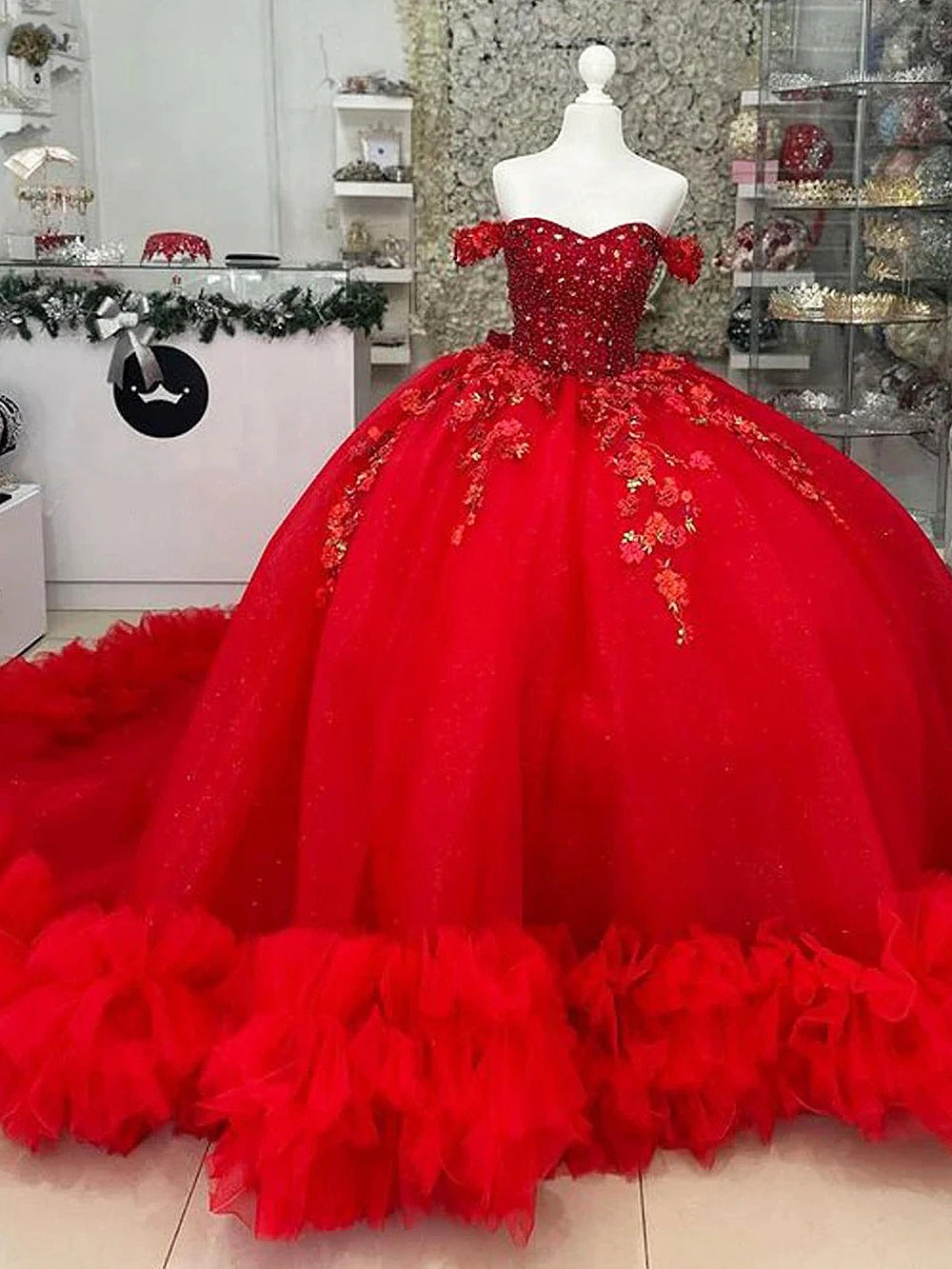 Luxury & Gorgeous Ball Gown Off Shoulder Beaded Lace Appliques Ruffles Red Tulle Quinceanera Dresses Birthday Party Gown for Sweet 16