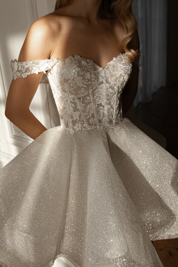 Sparkly A-Line Off Shoulder Sleeveless Appliques Glitter Tulle Lace Up Knee Length Mini Wedding Dress Bride Gown