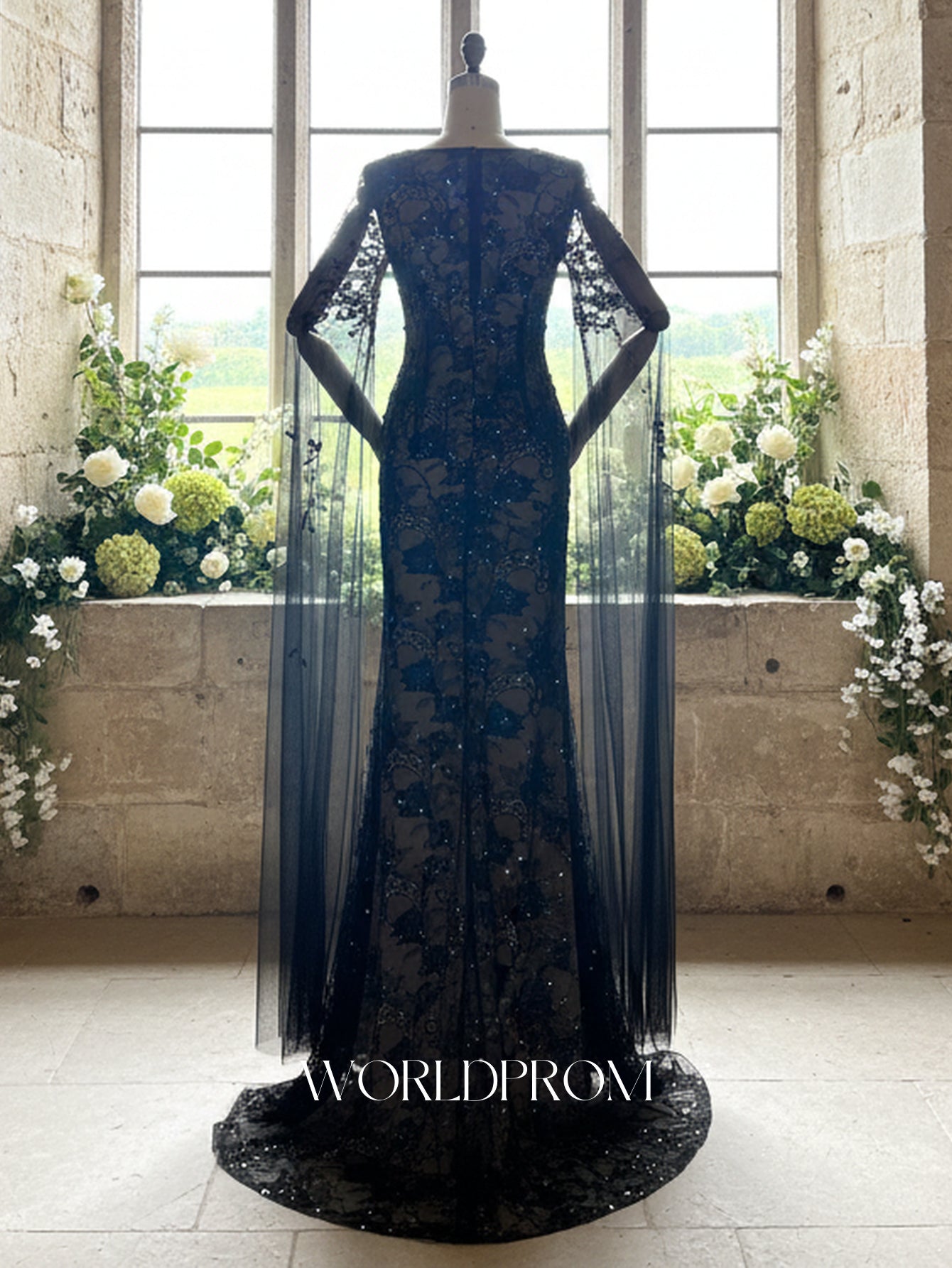 Long Sleeve Sparkly Beading Lace Illusion Mermaid Long Prom Dress - Black