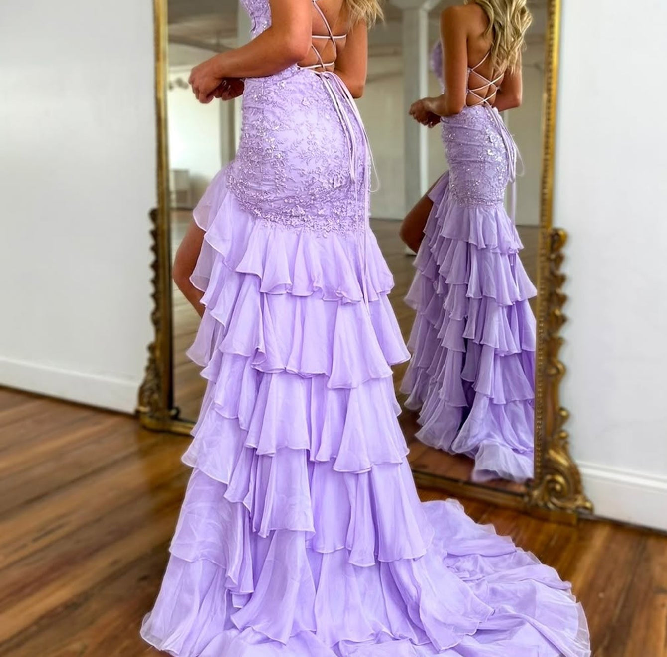 V-Neck Lace Up Embroidery Bodice Long Mermaid Prom Dress With Slit - Lilac