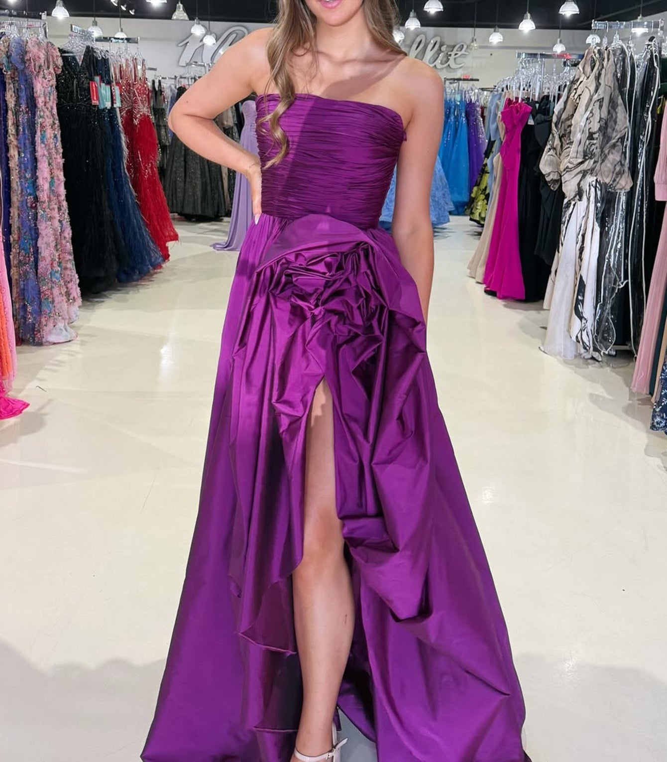 Strapless 3D Flower Ruched Bodice Ball Gown Prom Dress With Slit - Purple