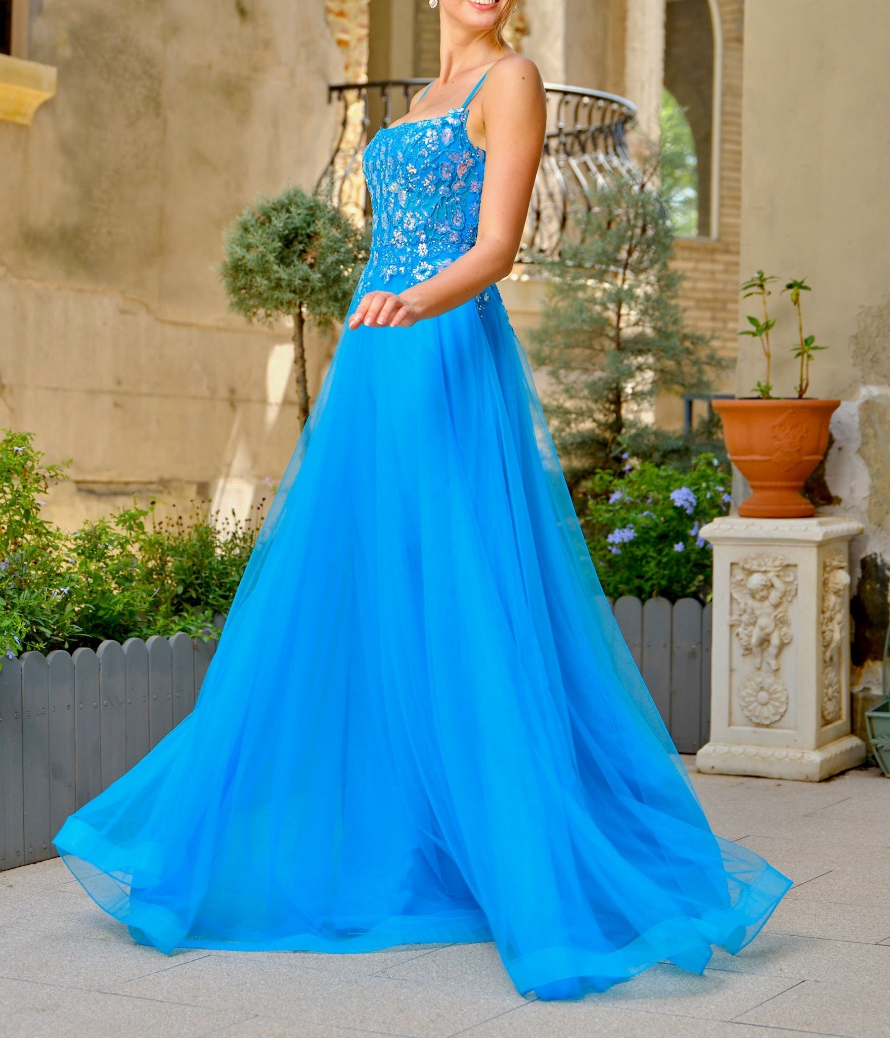 Square Lace Embroidery Ball Gown Prom Dress - Blue