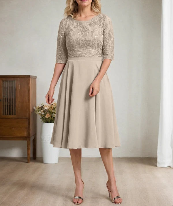 A-line Scoop Knee-Length Lace Chiffon Mother of the Bride Dress