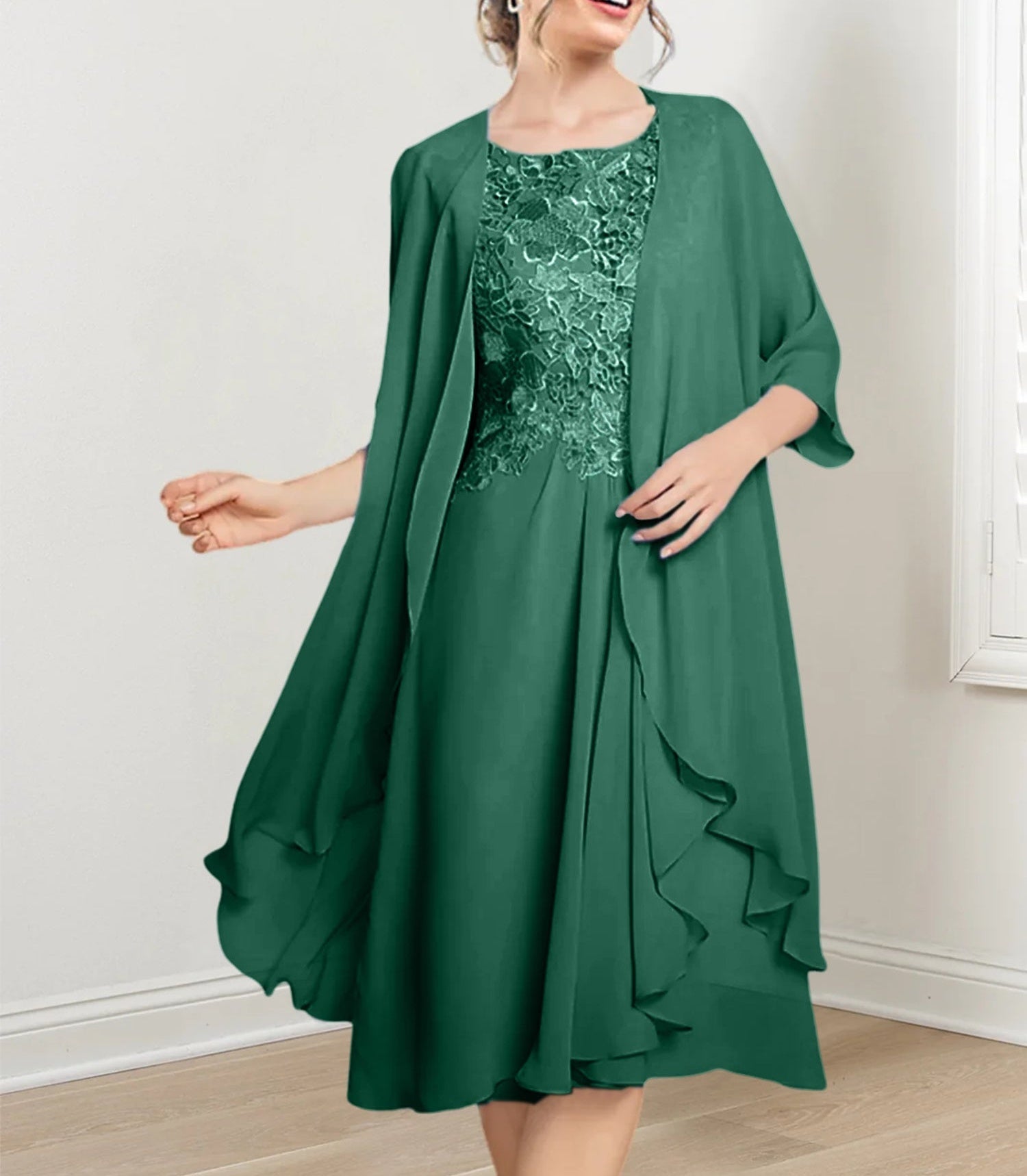 A-Line/Princess Scoop Knee-Length Mother of the Bride Dresses