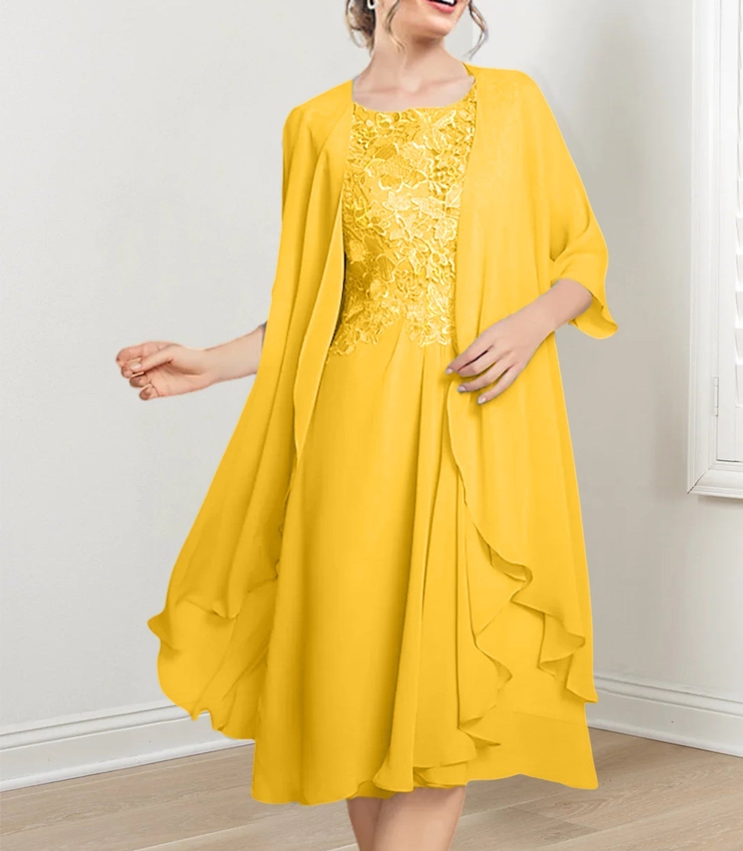 A-Line/Princess Scoop Knee-Length Mother of the Bride Dresses
