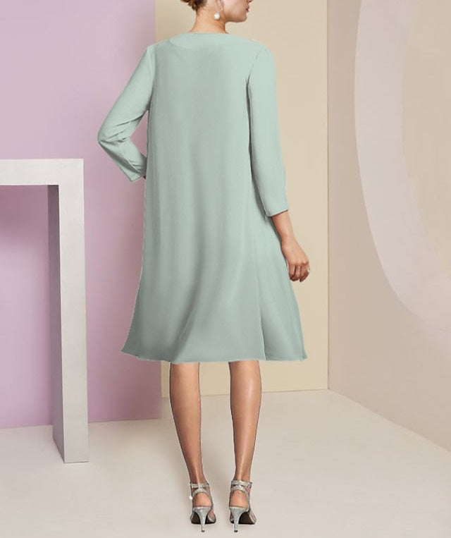 A-Line/Princess Jewel Neck Knee-Length Mother of the Bride Dresses