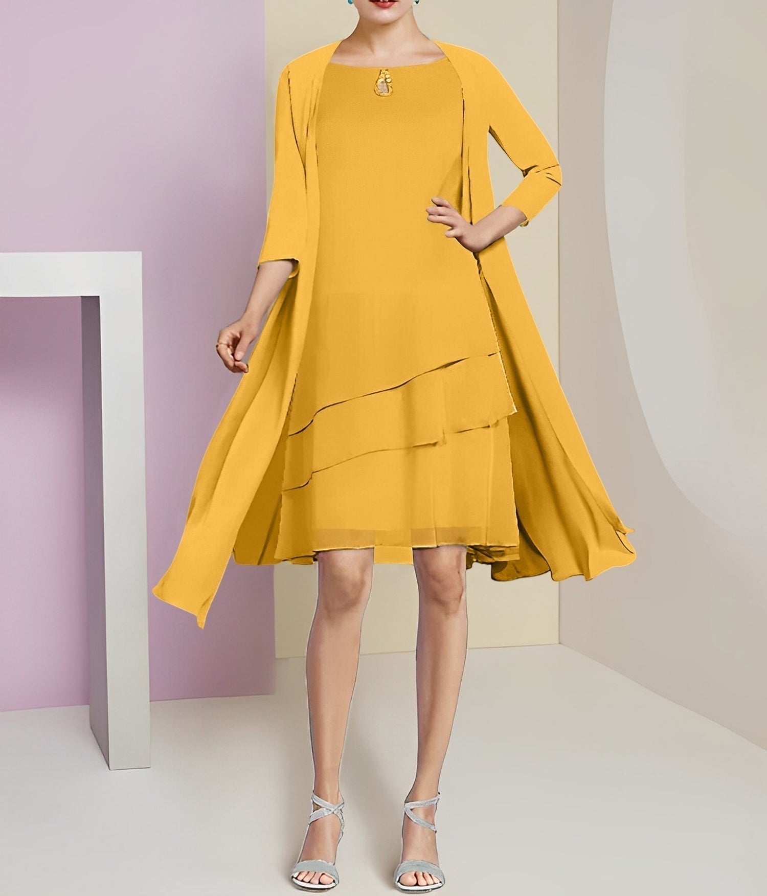 A-Line/Princess Jewel Neck Knee-Length Mother of the Bride Dresses
